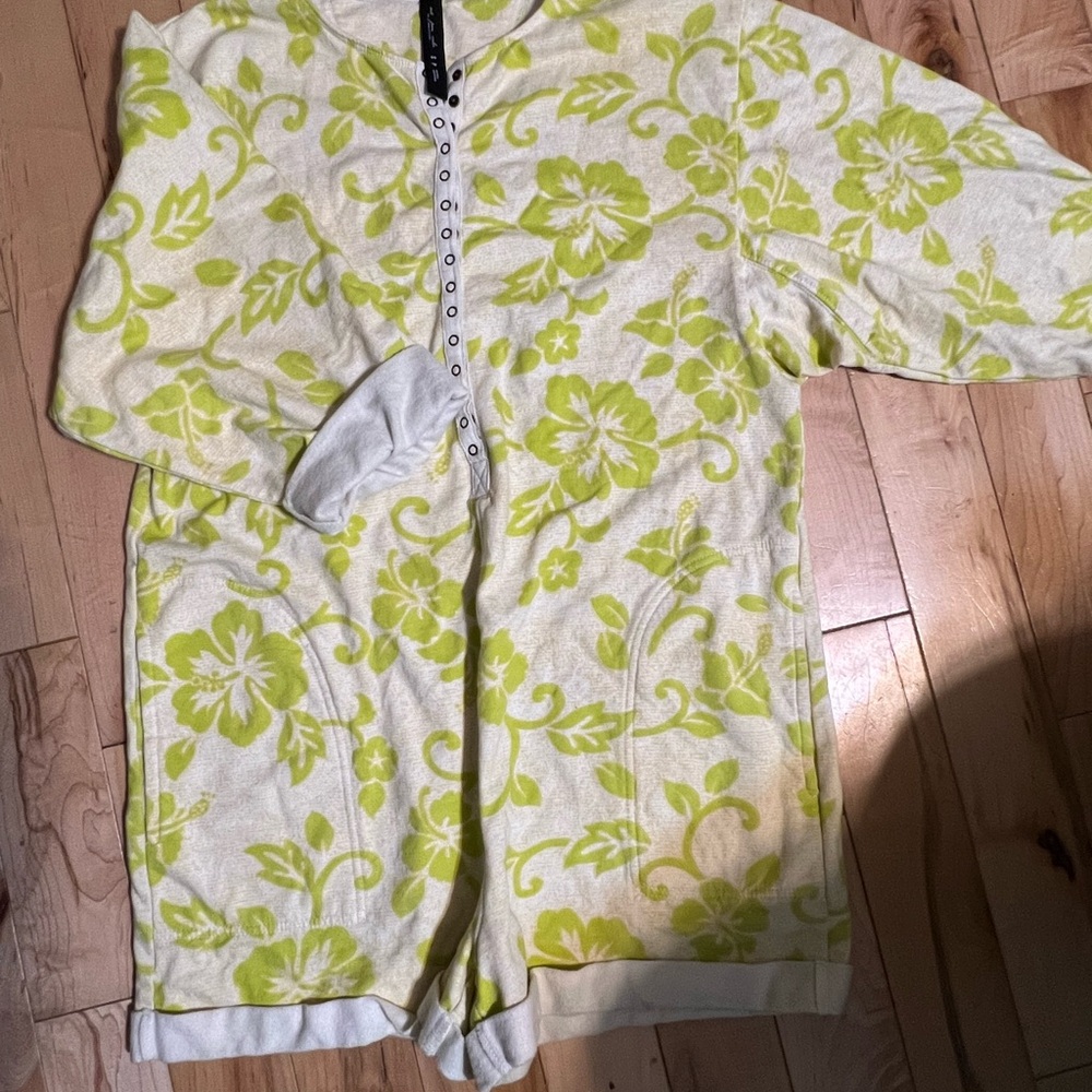 Project Social T green/oatmeal women’s onesie shorts